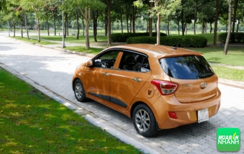 Tận dụng xe Hyundai i10 của bạn giúp in ấn quảng cáo kinh doanh ôtô cực kì hiệu quả!